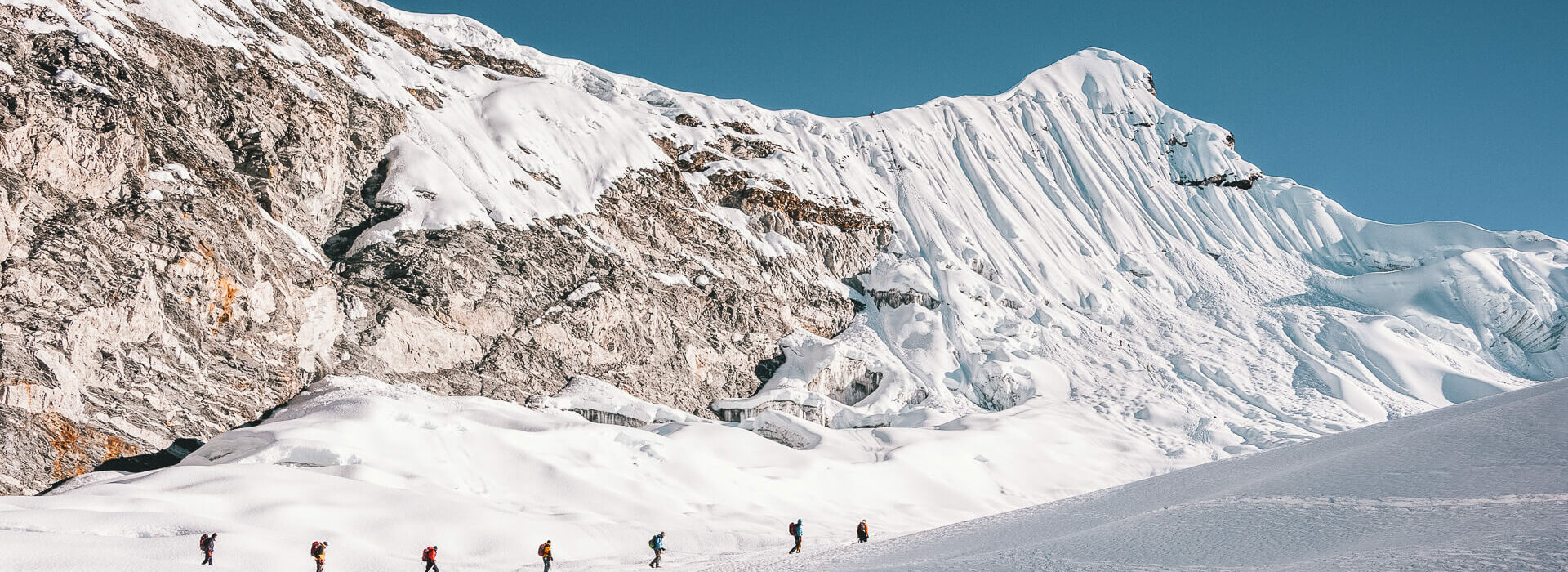 Island Peak with Earth's Edge